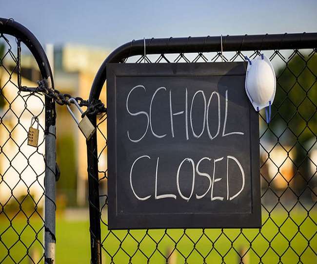 Photo of कोरोना संकट : यूपी  के शिक्षण संस्थान 30 जनवरी तक बन्द रहेंगे, स्कूलों में होगी ऑनलाइन पढ़ाई