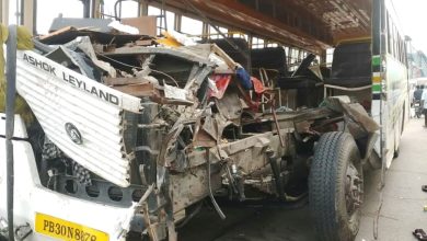 Photo of कुशीनगर : बस-ट्रक की टक्कर में चार की मौत, सत्ताईस लोग गंभीर रूप से घायल