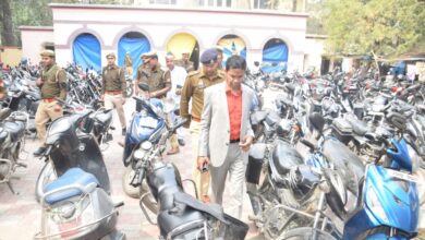 Photo of लखीमपुर : डीएम-एसपी ने न्यायालय परिसर की परखी सुरक्षा व्यवस्था