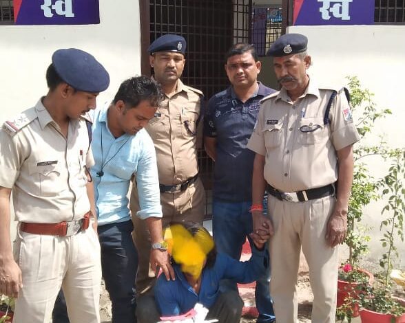 Photo of मिर्जापुर : बेखौफ चोरों ने तीन जगह काटी सिग्नल केबिल, भनक लगते ही हुए गिरफ्तार