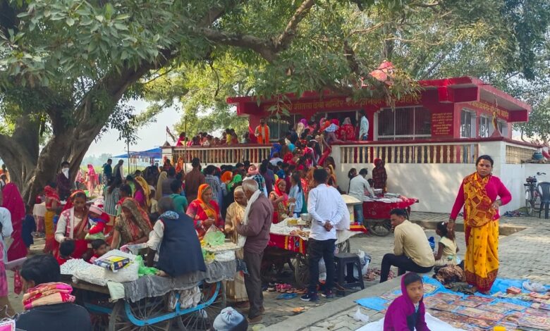 Photo of शाहजहांपुर : शीतला माता पर लोगों का अटूट विश्वास, सैंकड़ों वर्ष पुराना है मंदिर का इतिहास