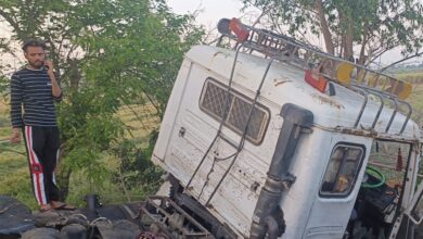 Photo of पीलीभीत : सड़क हादसे में साइकिल सवार बुजुर्ग की मौत