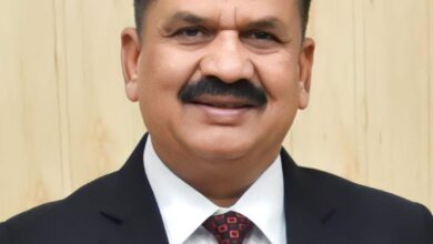 Photo of बहराइच : रंग लाई डीएम बाबू की मुहिम, अब गरीबी नहीं बनेगी इलाज में बाधा