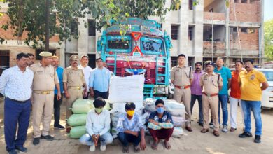 Photo of मिर्जापुर मे गिरफ्तार तीन गांजा तस्कर, ट्रक के साथ 1 करोड़ का अवैध गांजा बरामद
