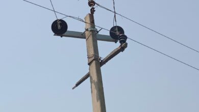 Photo of लखीमपुर : बिजली का हाईटेंशन तार टूटकर गिरने से झुलसी महिला