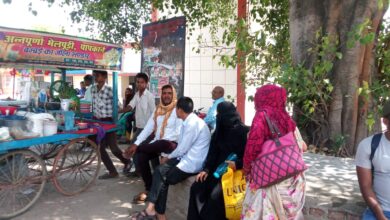 Photo of फतेहपुर : निकाय चुनाव की ड्यूटी में व्यस्त हुई रोडवेज बसे, घंटों भटकते रहे राहगीर