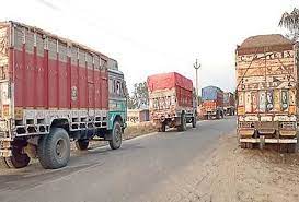 Photo of फतेहपुर : ओवरलोड़ ट्रक बना मासूमों के लिए काल, दो छात्रों की दर्दनाक मौत