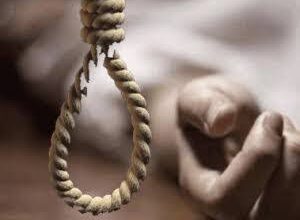 Photo of कानपुर : आत्महत्या का प्रयास करने वाली महिला ने फांसी लगाकर दी जान