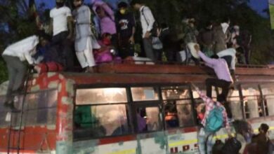 Photo of लखीमपुर : धड़ल्ले से गुजर रही डग्गामार बसे, यात्रियों के साथ हो रहा खिलवाड़