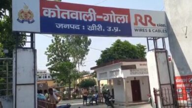 Photo of लखीमपुर : तीन नाबालिग लड़कियों को भगाने का आरोप, मचा बवाल