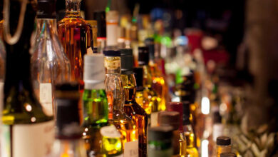 Photo of औरैया : एसडीएम ने की शराब ठेकों की चेकिंग