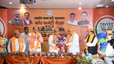 Photo of जनता और सरकार के बीच समस्याओं के निवारण के लिए सेतु बनकर जवाबदेही पर उतरना होगा खरा : बीएल संतोष