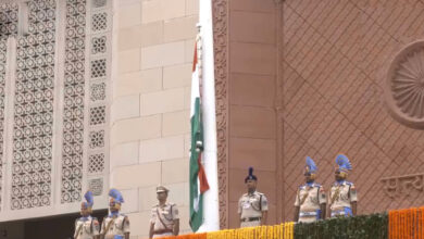 Photo of पहली बार नई संसद में लहराया तिरंगा, उपराष्ट्रपति जगदीप धनखड़ ने किया ध्वजारोहण