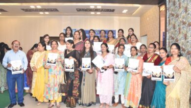 Photo of लखीमपुर : सर्टिफिकेट देकर 79 शिक्षक हुए सम्मानित