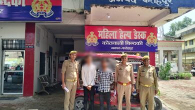 Photo of फतेहपुर :  ई-रिक्शा लूटकांड मामले का पुलिस ने किया खुलासा, दो लुटेरे गिरफ्तार