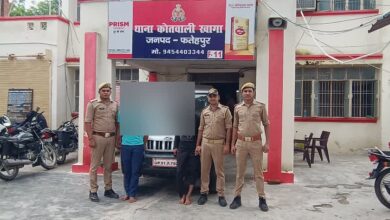 Photo of फतेहपुर : चोरी की घटना का पुलिस ने किया खुलासा, बोलेरो संग दो अभियुक्त गिरफ्तार