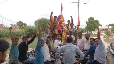 Photo of फतेहपुर : गाजे बाजे के बीच निकाली गई भगवान गणेश की शोभायात्रा