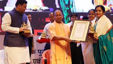 Photo of लखनऊ छात्रों के लिए आदर्श बनें शिक्षक, मॉर्निंग असेंबली को बनाएं पाठ्यक्रम का हिस्सा- मुख्यमंत्री