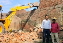 Photo of बहराइच : चला बुलडोजर, रास्ते  की जमीन से हटवाया अतिक्रमण