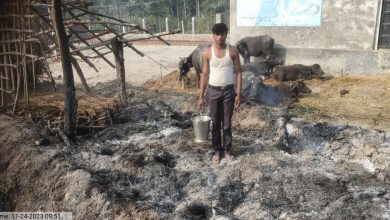 Photo of लखीमपुर : 3 घरों में लगी आग, सामान जलकर राख- पीड़ित ने पड़ोसी पर लगाया आरोप