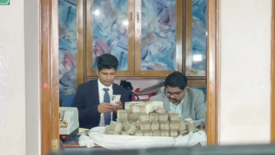Photo of धनतेरस पर जयपुर में इंकम टैक्स को मिला कालेधन का खजाना, लॉकर्स से मिली लाखों की नकदी