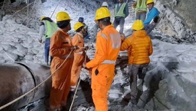 Photo of संकट बरक़रार : टनल में फंसे मजदूरों के लिए बर्फबारी भी बनी चुनौती, जानिए अब तक क्या-क्या हुआ…