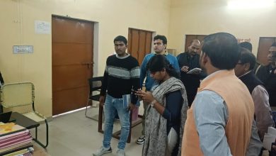 Photo of सीतापुर : सीडीओ ने ब्लाक का किया निरीक्षण, खंड विकास अधिकारियों को दिए दिशा निर्देश